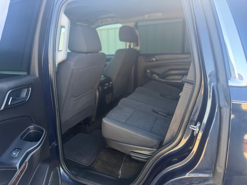 Chevrolet Tahoe Vehicle Full-screen Gallery Image 6