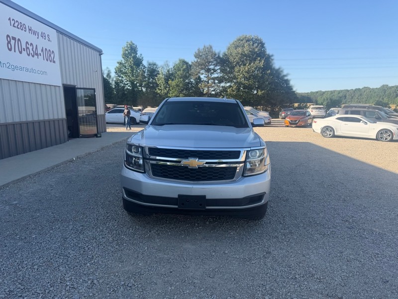 Chevrolet Tahoe Vehicle Full-screen Gallery Image 2