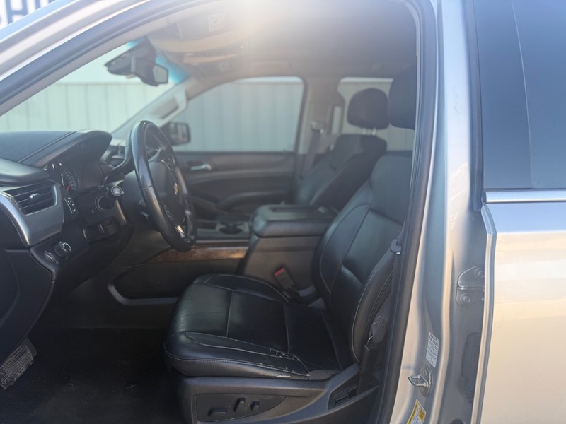 Chevrolet Tahoe Vehicle Full-screen Gallery Image 7