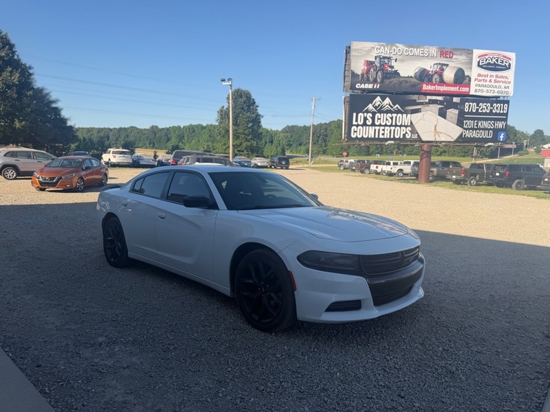 Dodge Charger Vehicle Full-screen Gallery Image 3