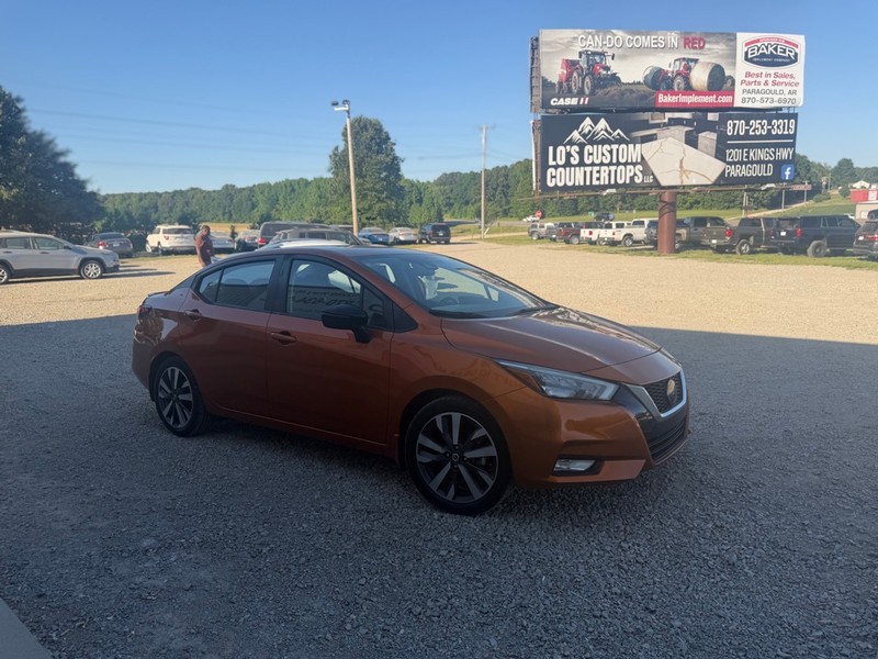 Nissan Versa Sedan Vehicle Full-screen Gallery Image 3