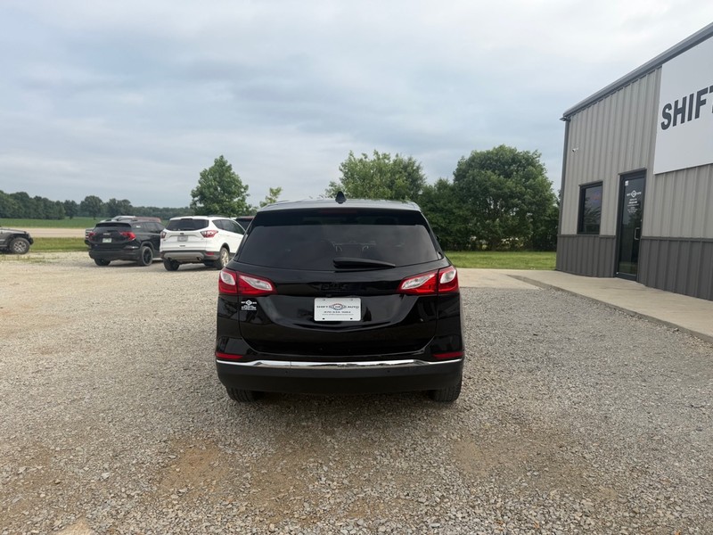 Chevrolet EQUINOX Vehicle Full-screen Gallery Image 4