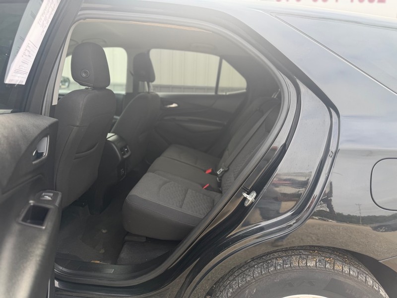 Chevrolet EQUINOX Vehicle Full-screen Gallery Image 5