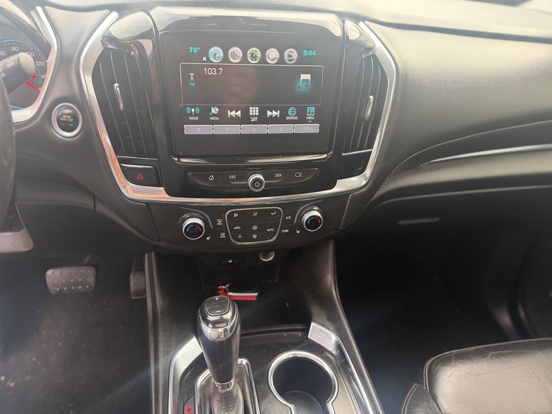 Chevrolet TRAVERSE Vehicle Full-screen Gallery Image 8