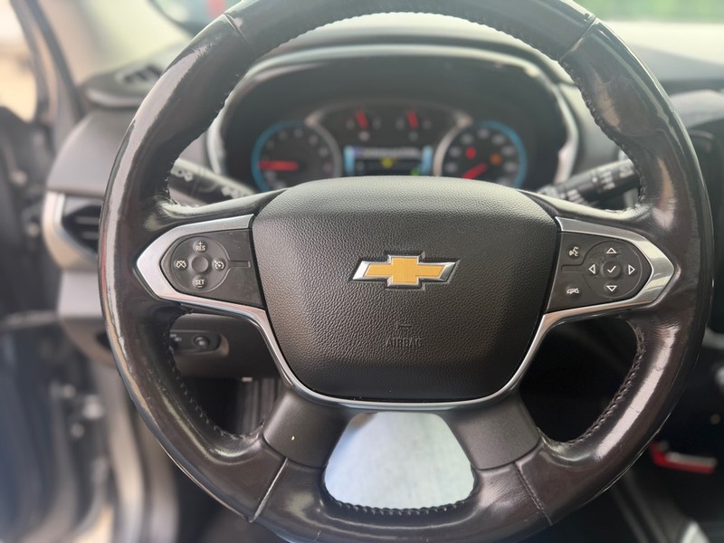 Chevrolet TRAVERSE Vehicle Full-screen Gallery Image 11