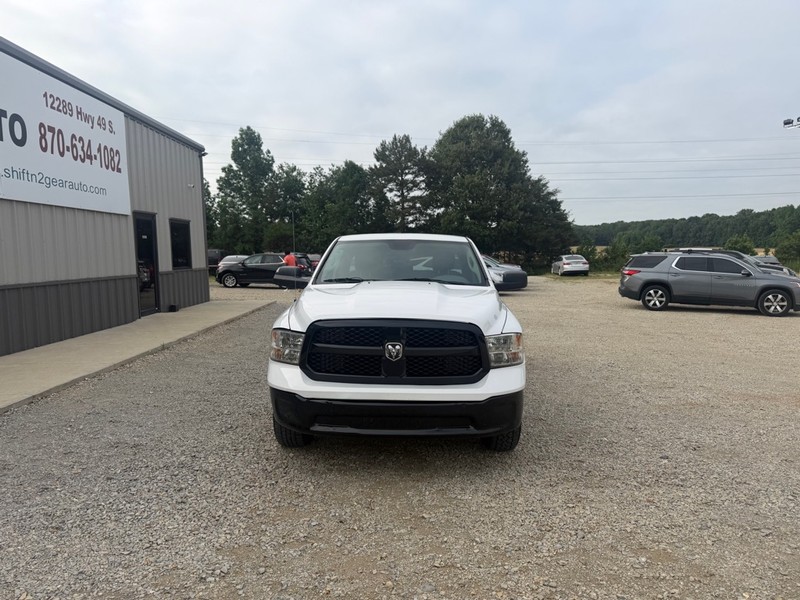 Ram 1500 Vehicle Full-screen Gallery Image 2