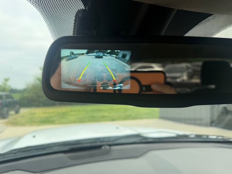 Ram 1500 Vehicle Full-screen Gallery Image 8
