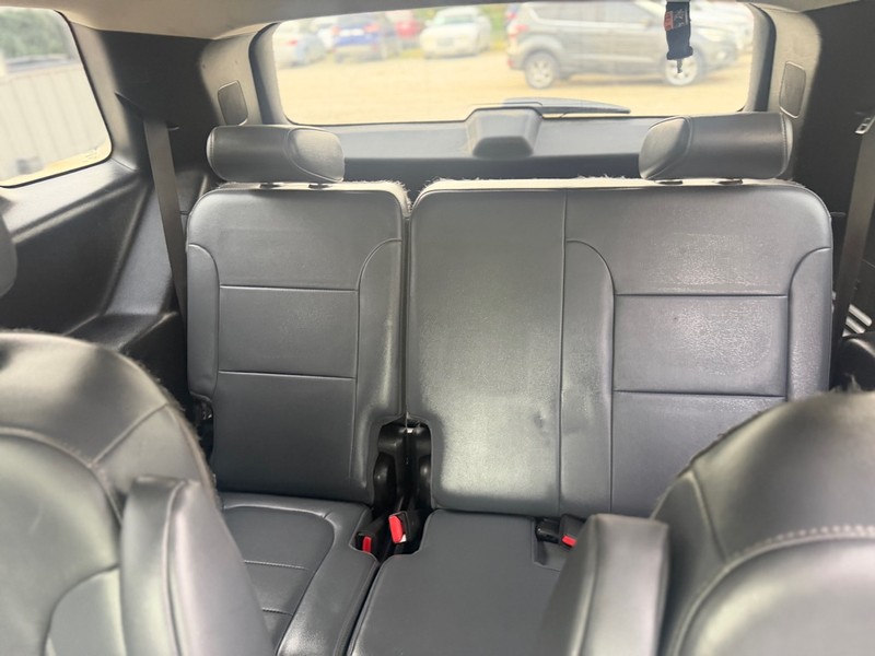 Chevrolet TRAVERSE Vehicle Full-screen Gallery Image 5