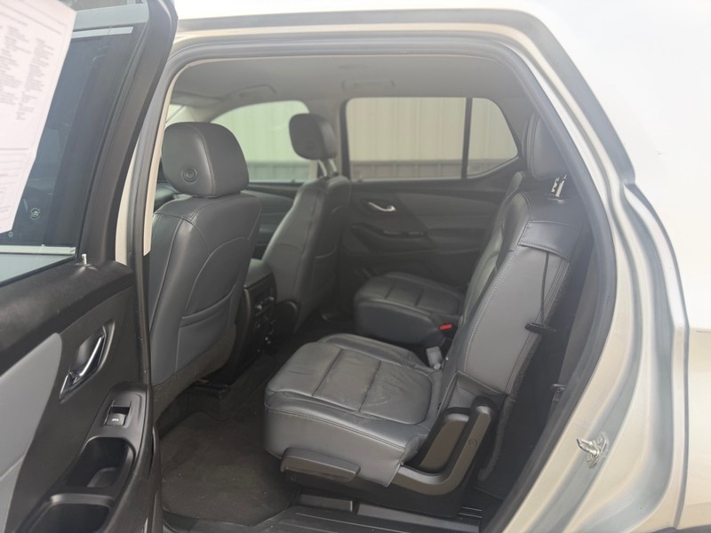 Chevrolet TRAVERSE Vehicle Full-screen Gallery Image 6