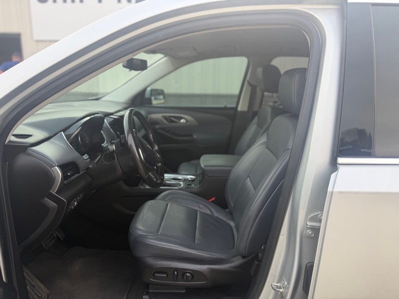 Chevrolet TRAVERSE Vehicle Full-screen Gallery Image 7