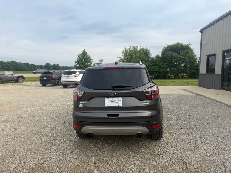 Ford Escape Vehicle Full-screen Gallery Image 4