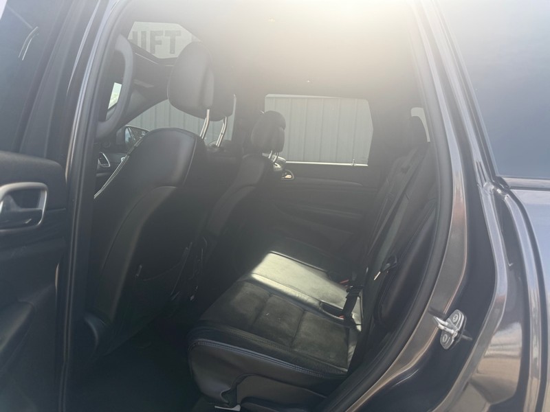 Jeep Grand Cherokee Vehicle Full-screen Gallery Image 5