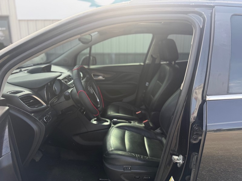 Buick Encore Vehicle Full-screen Gallery Image 6