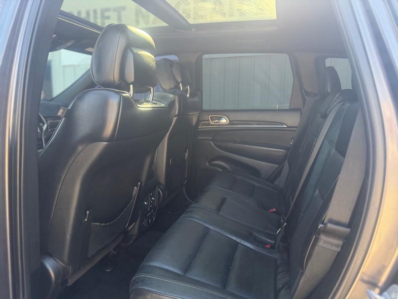 Jeep Grand Cherokee Vehicle Full-screen Gallery Image 5