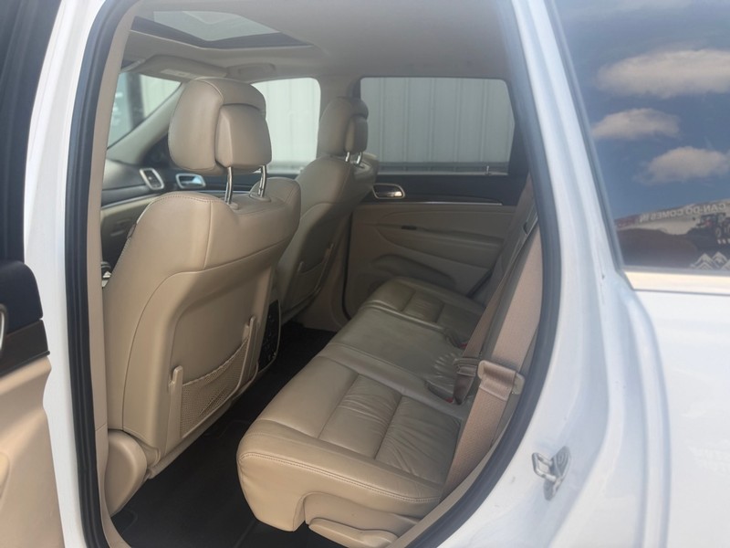 Jeep Grand Cherokee Vehicle Full-screen Gallery Image 5