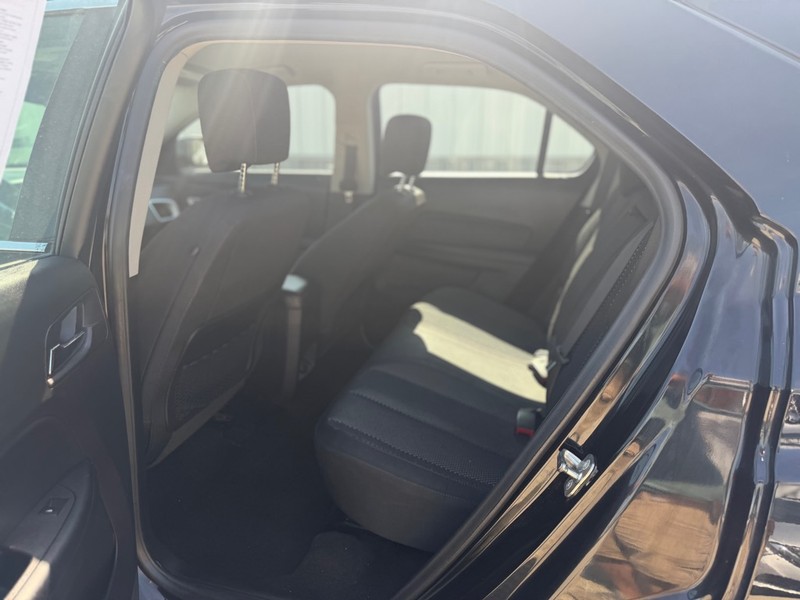 Chevrolet EQUINOX Vehicle Full-screen Gallery Image 5