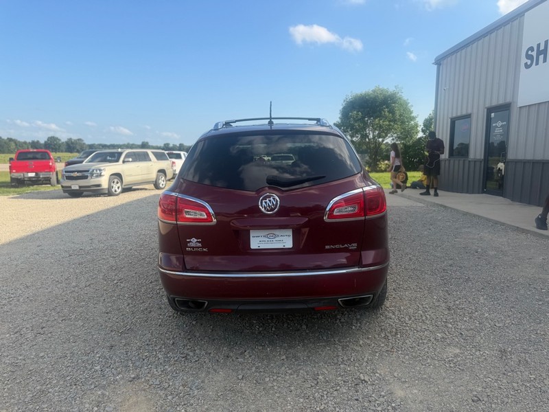 Buick ENCLAVE Vehicle Full-screen Gallery Image 4