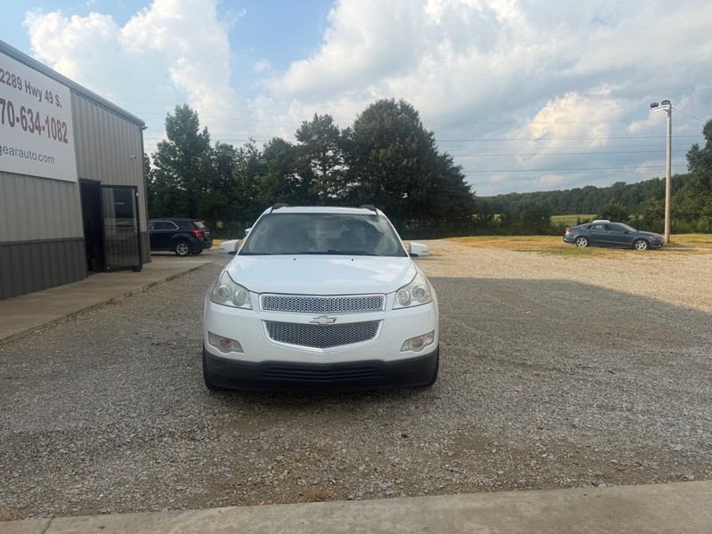 Chevrolet Traverse Vehicle Full-screen Gallery Image 2