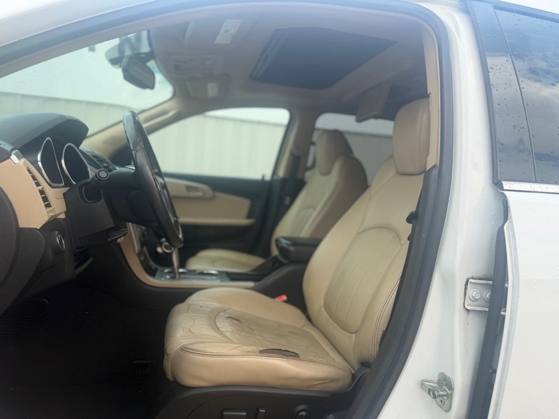 Chevrolet Traverse Vehicle Full-screen Gallery Image 7