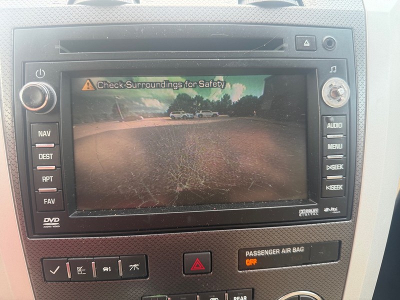 Chevrolet Traverse Vehicle Full-screen Gallery Image 9