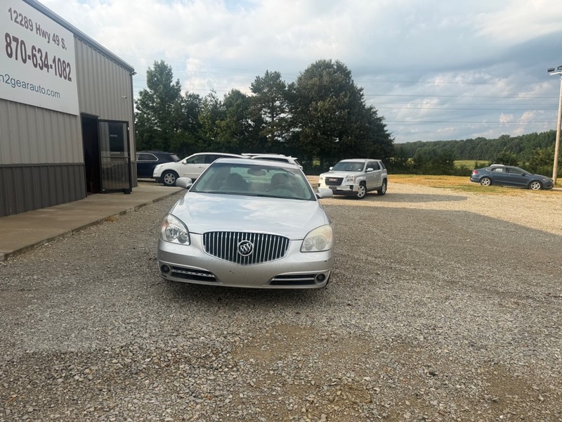 Buick Lucerne Vehicle Full-screen Gallery Image 2