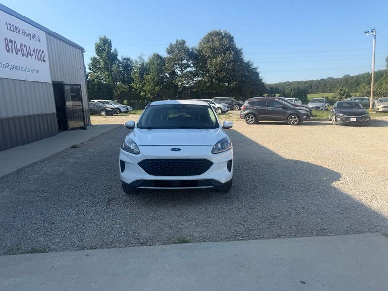 Ford Escape Vehicle Full-screen Gallery Image 2