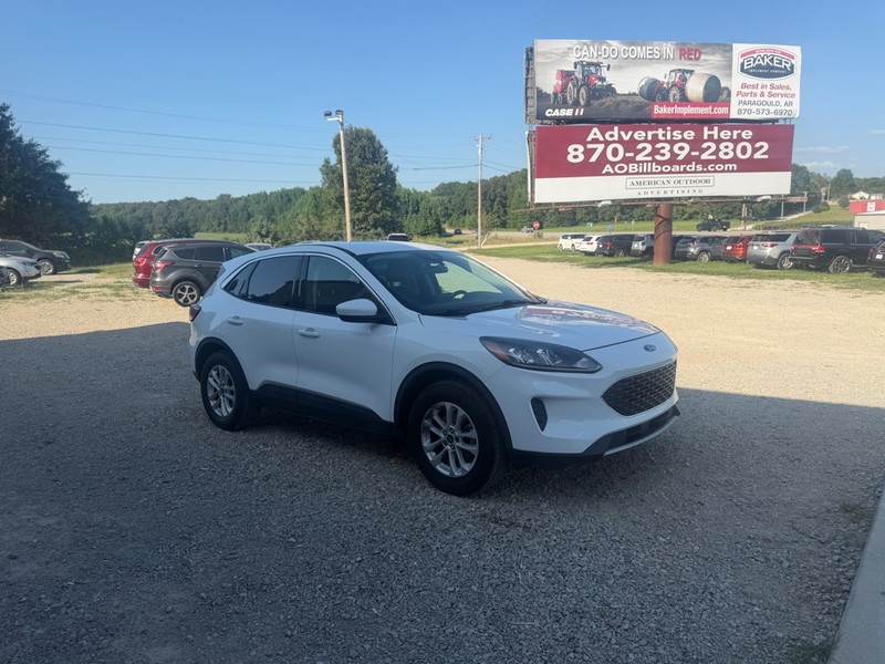Ford Escape Vehicle Full-screen Gallery Image 3