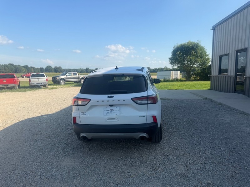 Ford Escape Vehicle Full-screen Gallery Image 4
