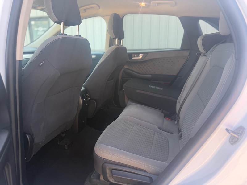 Ford Escape Vehicle Full-screen Gallery Image 5