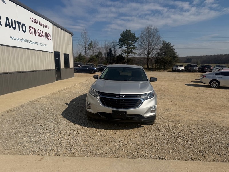 Chevrolet Equinox Vehicle Full-screen Gallery Image 2