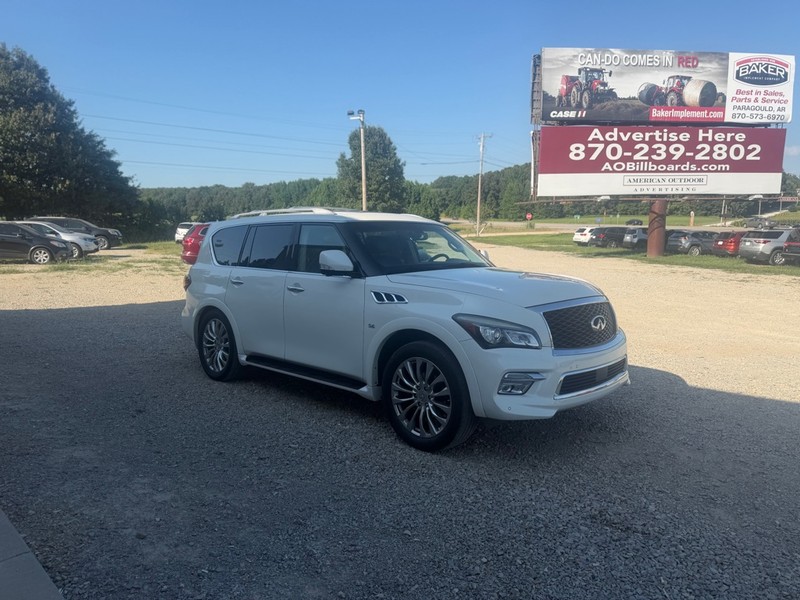 INFINITI QX80 Vehicle Full-screen Gallery Image 3
