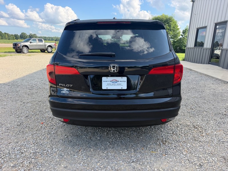 Honda Pilot Vehicle Full-screen Gallery Image 4