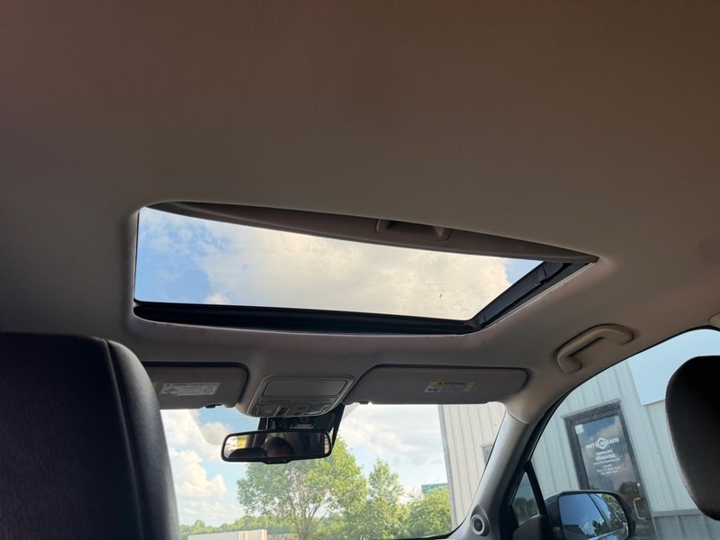 Honda Pilot Vehicle Full-screen Gallery Image 7