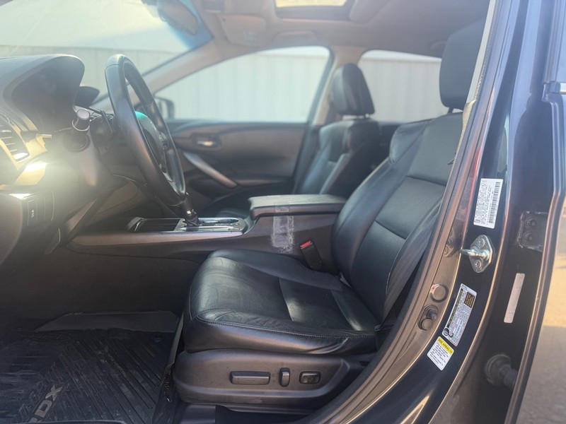 Acura RDX Vehicle Full-screen Gallery Image 6