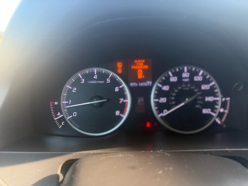 Acura RDX Vehicle Full-screen Gallery Image 10