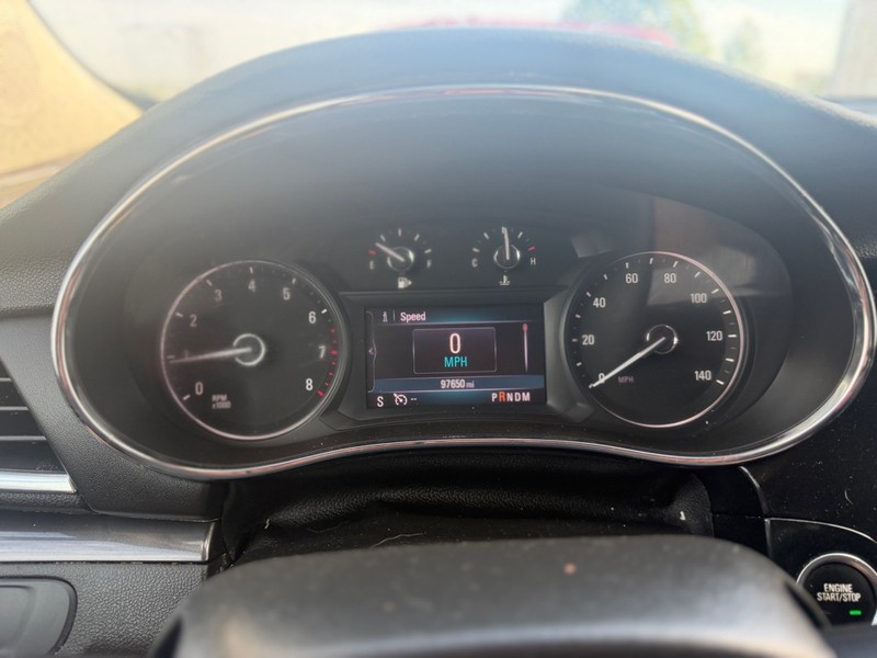 Buick Encore Vehicle Full-screen Gallery Image 10