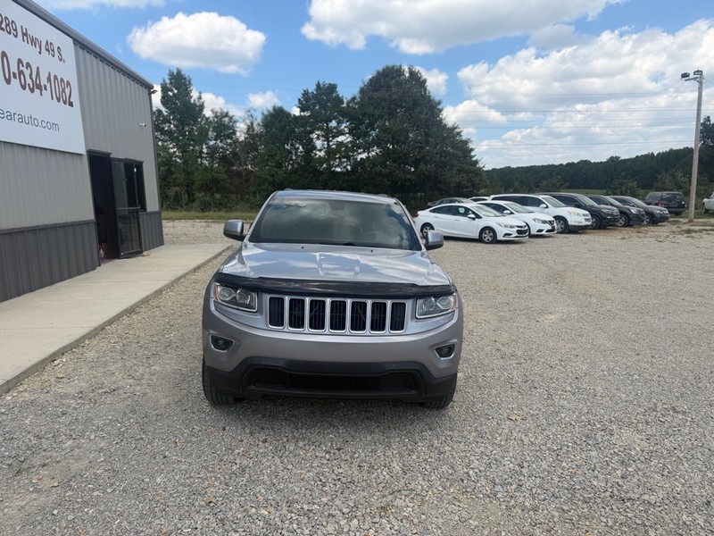 Jeep Grand Cherokee Vehicle Full-screen Gallery Image 2