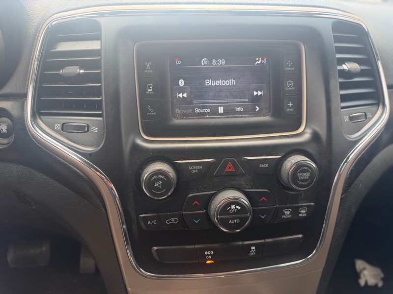 Jeep Grand Cherokee Vehicle Full-screen Gallery Image 7