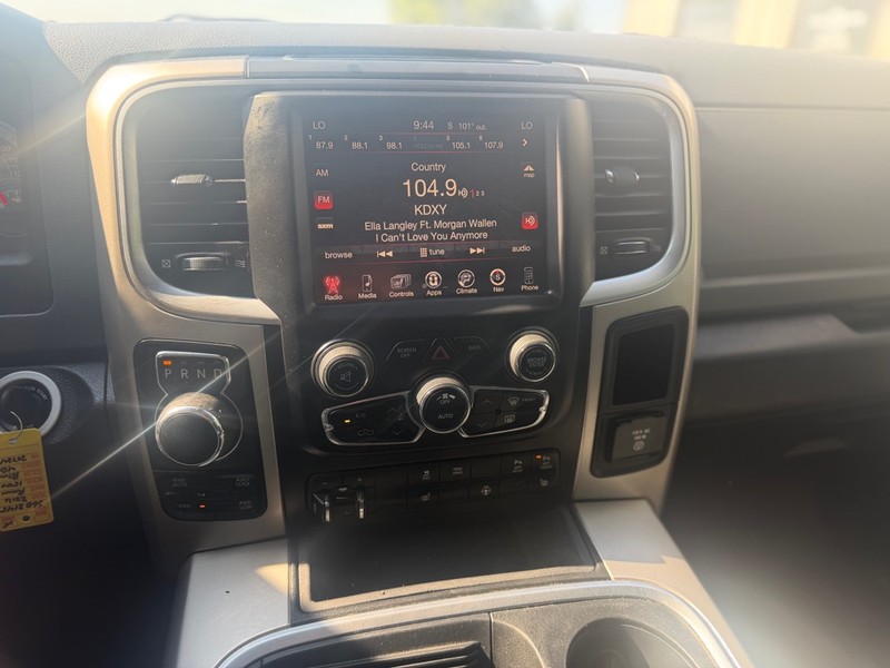Ram 1500 Vehicle Full-screen Gallery Image 7