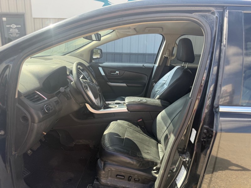 Ford Edge Vehicle Full-screen Gallery Image 6