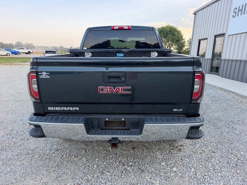 GMC Sierra 1500 Vehicle Full-screen Gallery Image 4