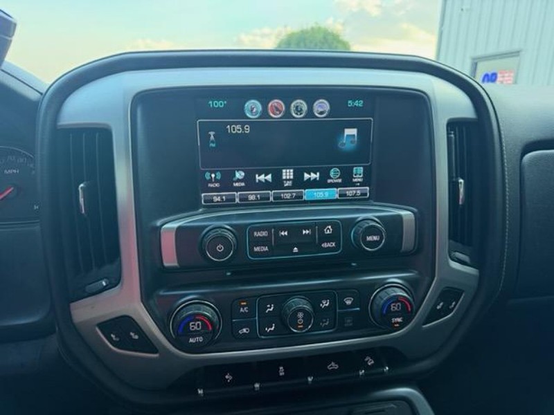 GMC Sierra 1500 Vehicle Full-screen Gallery Image 7