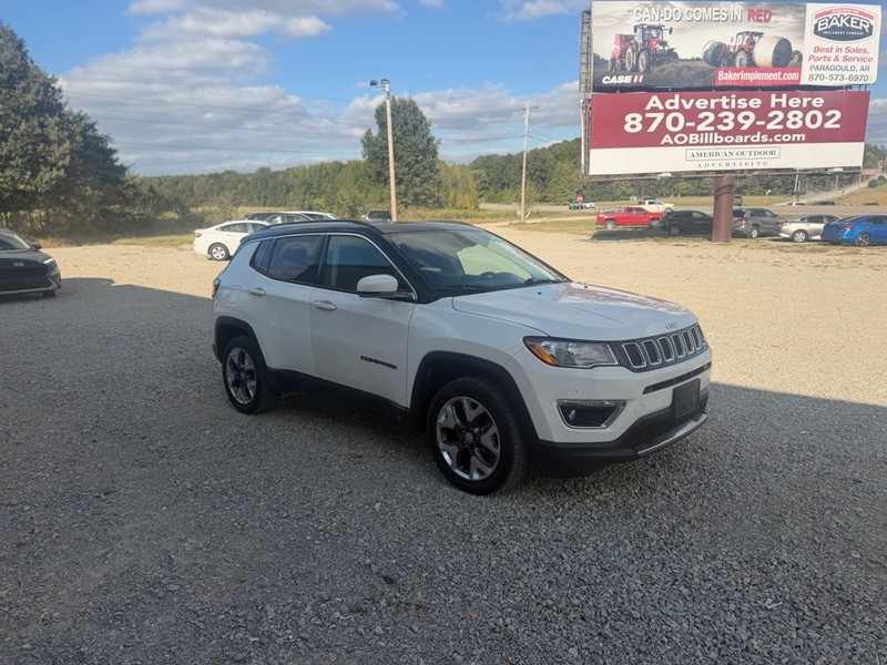Jeep Compass Vehicle Full-screen Gallery Image 3