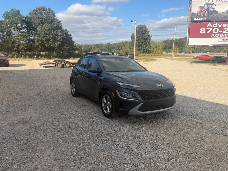 Hyundai Kona Vehicle Full-screen Gallery Image 3