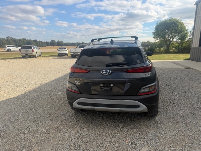 Hyundai Kona Vehicle Full-screen Gallery Image 4