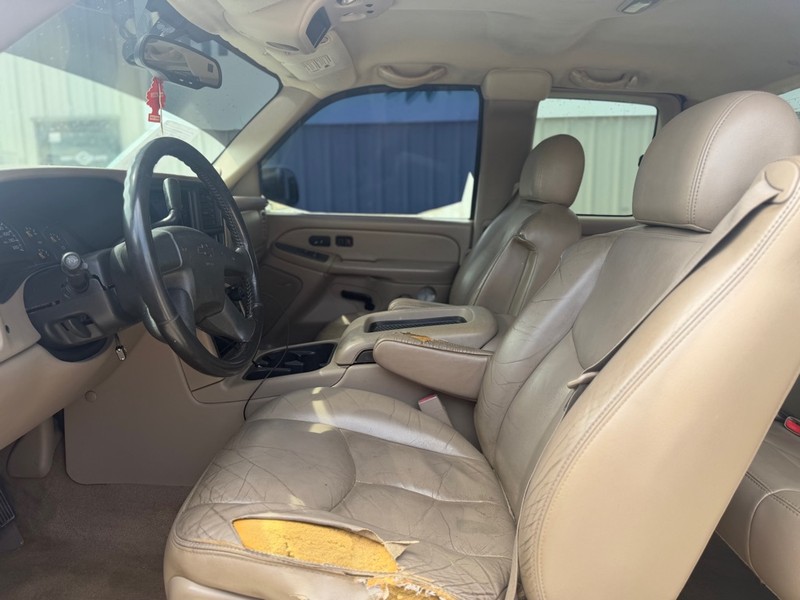 Chevrolet Silverado 1500 Vehicle Full-screen Gallery Image 6