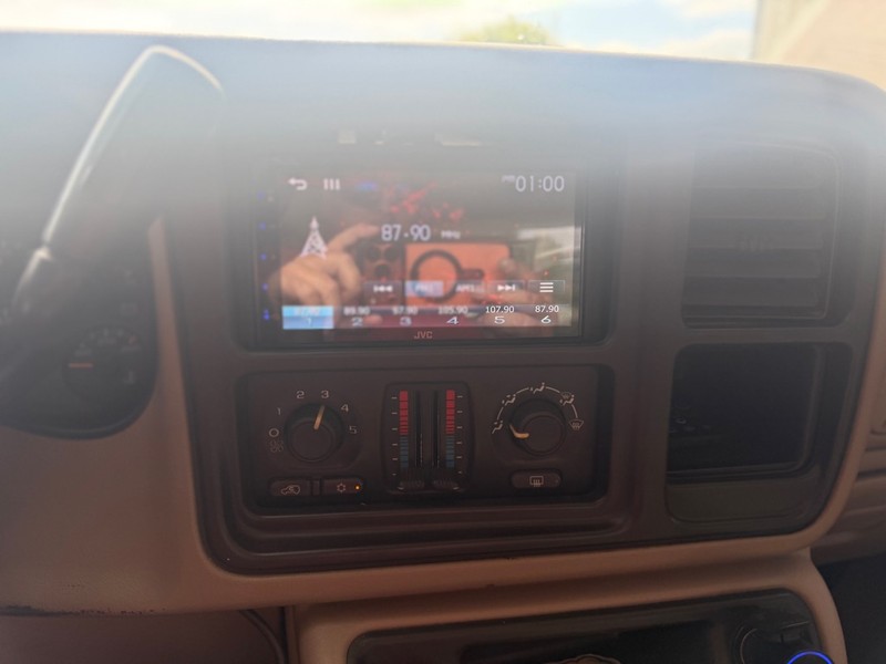 Chevrolet Silverado 1500 Vehicle Full-screen Gallery Image 7