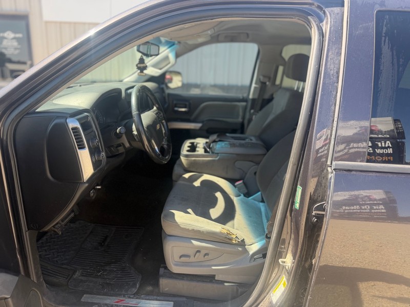 Chevrolet Silverado 1500 Vehicle Full-screen Gallery Image 6