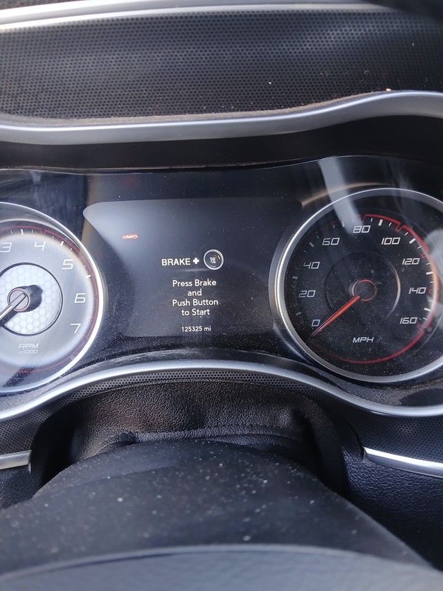 Dodge Charger Vehicle Full-screen Gallery Image 8