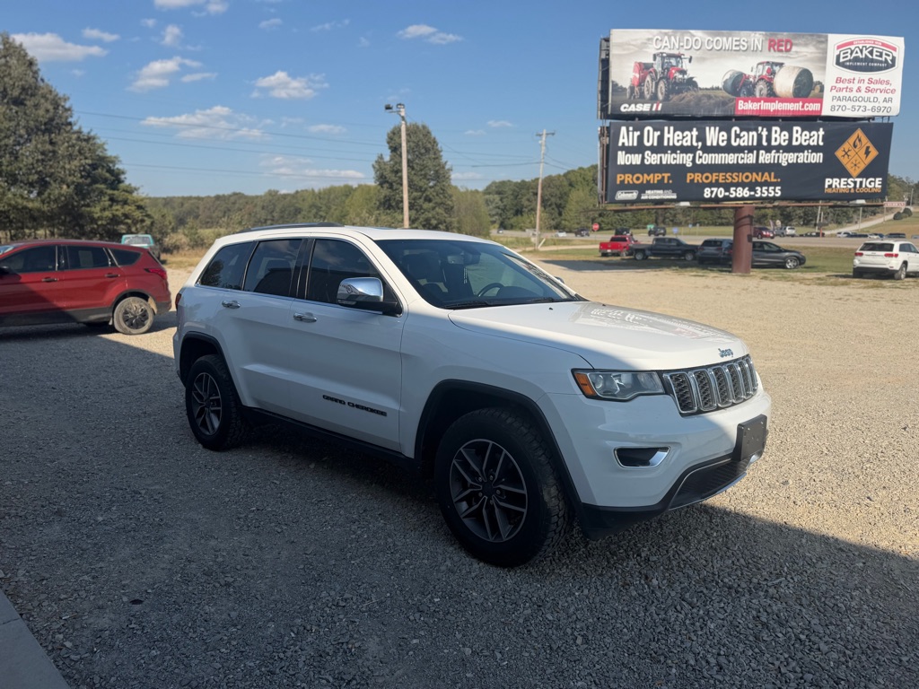 Jeep Grand Cherokee Vehicle Full-screen Gallery Image 3